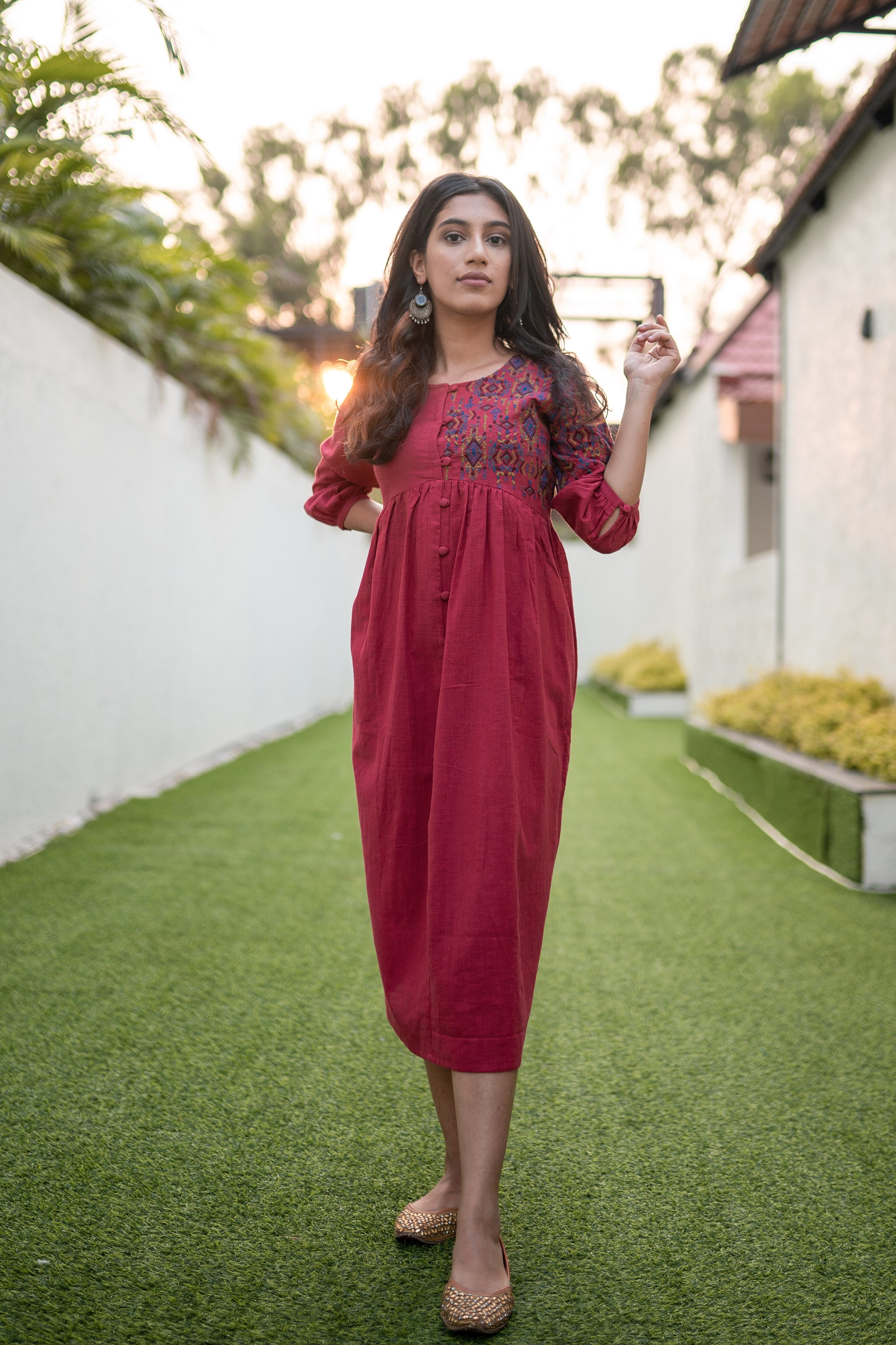 Red Front Open Gathered Dress With Embroidery