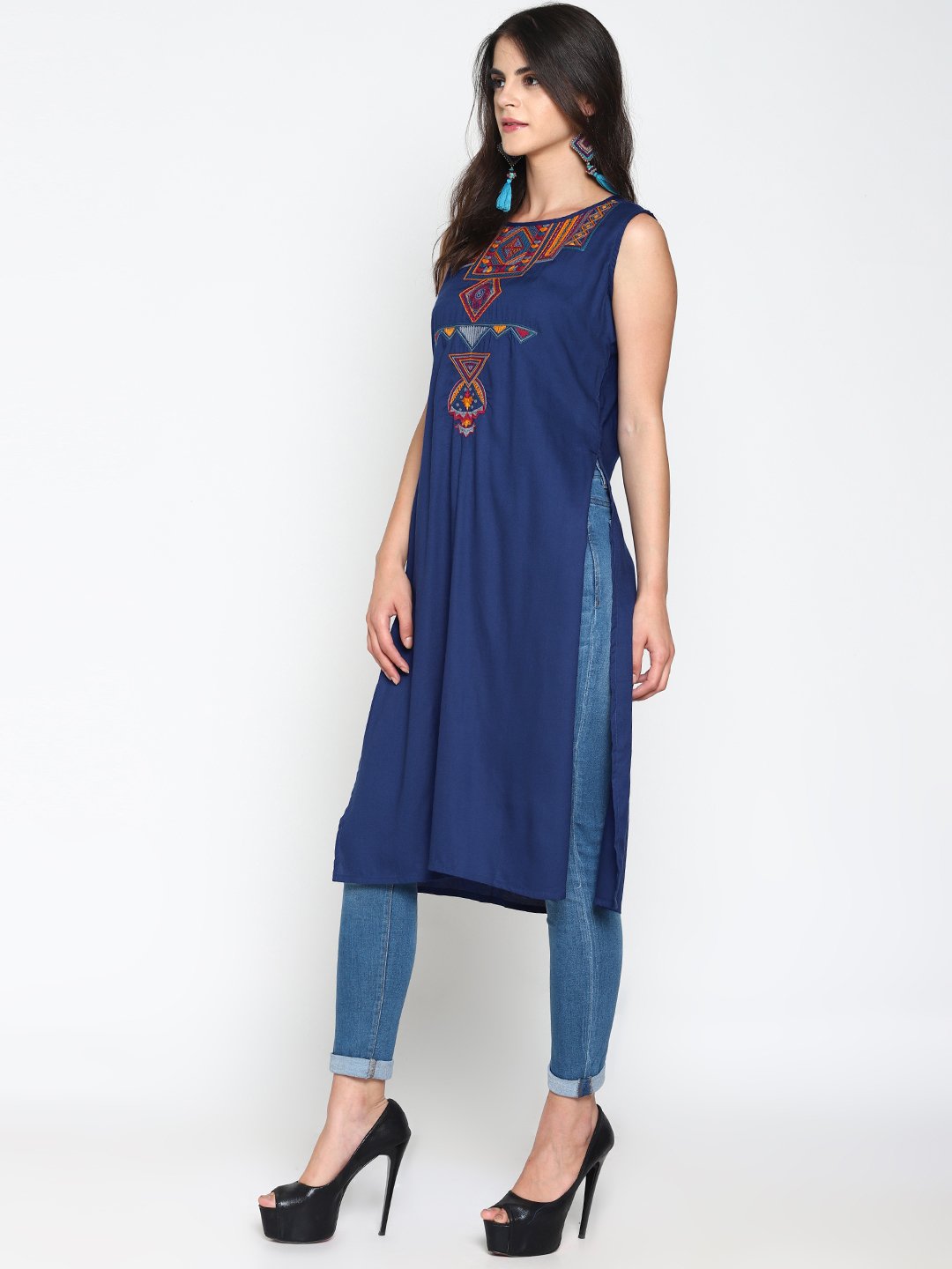 Blue Sleeveless Kurta With Multicolor Embroidery | Untung